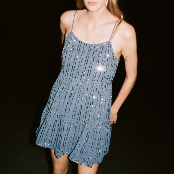 UO Babydoll Sequin Dress - Picture 4 of 5
